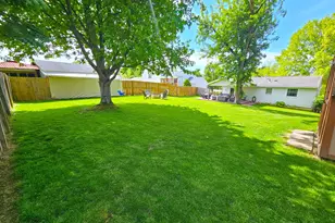 1021 Balsam Dr, South Strabane, PA 15301 - Photo 28