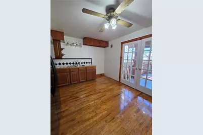 115 Hoeveler St, Springdale Boro, PA 15144 - Photo 4