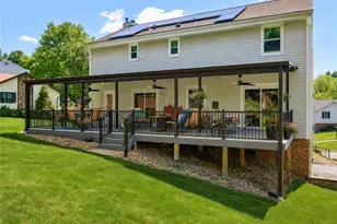 2525 Country Side Ln, Pittsburgh, PA 15090 - Photo 6