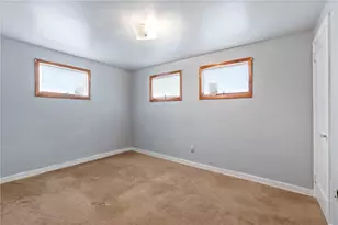 402 Oakhurst Ave, North Versailles, PA 15137 - Photo 8