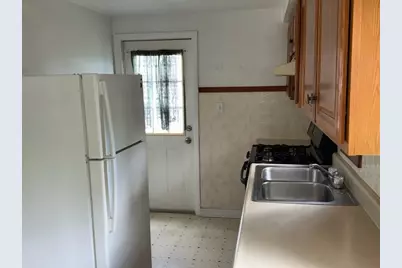 402 Oakhurst Ave, North Versailles, PA 15137 - Photo 6
