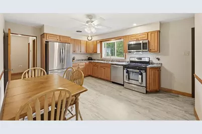 2207 Ridgevue Ave, Aliquippa, PA 15001 - Photo 8