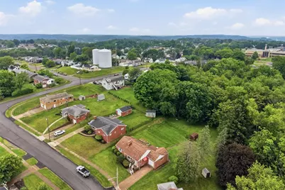 2207 Ridgevue Ave, Aliquippa, PA 15001 - Photo 30