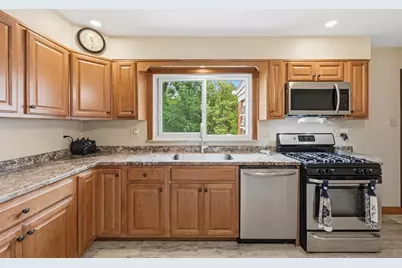 2207 Ridgevue Ave, Aliquippa, PA 15001 - Photo 10