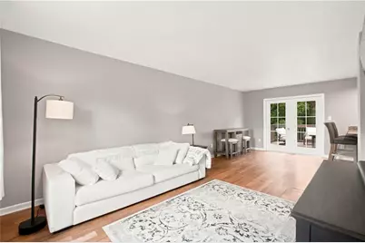 422 Skylark Dr, Moon/Crescent Twp, PA 15108 - Photo 4