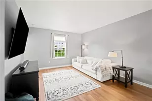 422 Skylark Dr, Moon/Crescent Twp, PA 15108 - Photo 6