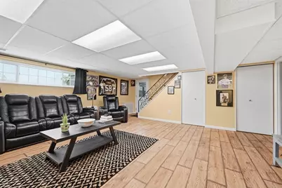 1407 Great Oak Drive, Scott Township, PA 15220 - Photo 26