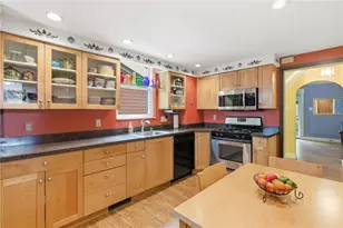 3203 Shady Ave Ext, Pittsburgh, PA 15217 - Photo 16