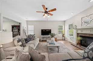 313 Sutherland Dr, Peters Township, PA 15367 - Photo 12