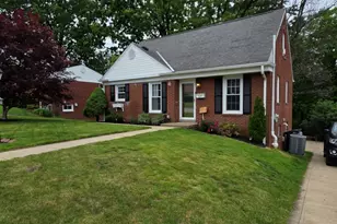 5020 Clifton Dr, Aliquippa, PA 15001 - Photo 4