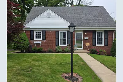5020 Clifton Drive, Aliquippa, PA 15001 - Photo 2
