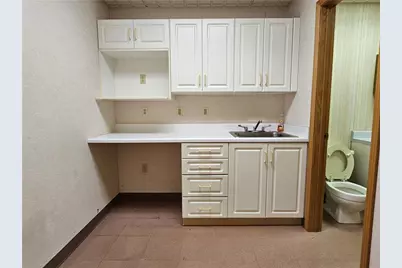 911 Ligonier St. Suite 004, Latrobe, PA 15650 - Photo 16