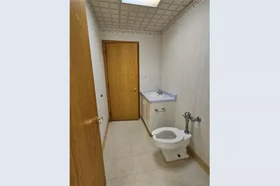 911 Ligonier St. Suite 004, Latrobe, PA 15650 - Photo 8