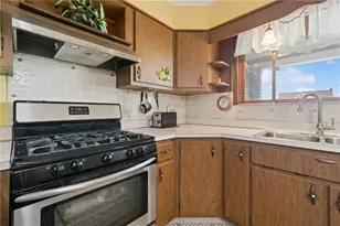115 Locust St, Jeannette, PA 15644 - Photo 12