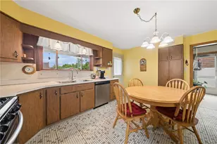115 Locust St, Jeannette, PA 15644 - Photo 10