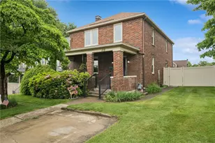 115 Locust St, Jeannette, PA 15644 - Photo 1