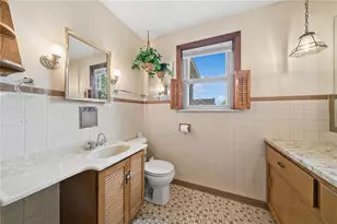 115 Locust St, Jeannette, PA 15644 - Photo 14