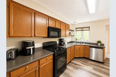 122 Broadstone Dr, Adams Township, PA 16046 - Photo 4