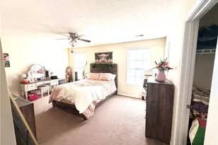 122 Broadstone Dr, Adams Township, PA 16046 - Photo 10