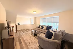 122 Broadstone Dr, Adams Township, PA 16046 - Photo 2