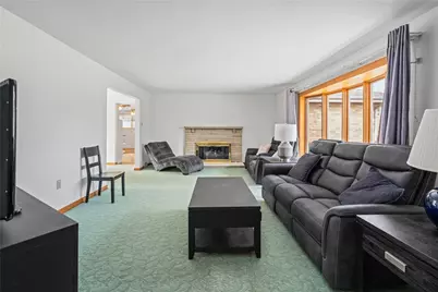 112 Wishart Dr, Brighton Township, PA 15009 - Photo 4