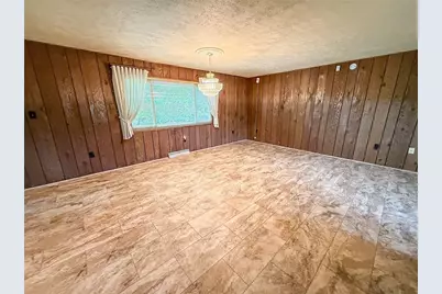 102 Lyn Dale Dr, Center Township, PA 16001 - Photo 28