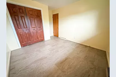 102 Lyn Dale Dr, Center Township, PA 16001 - Photo 16