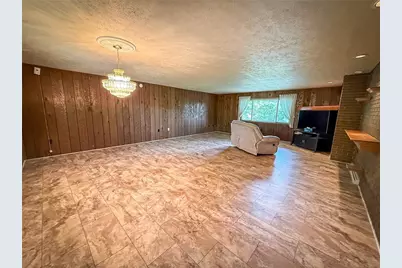 102 Lyn Dale Dr, Center Township, PA 16001 - Photo 26