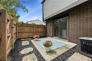 907 Camelot Dr, Pittsburgh, PA 15237 - Photo 32