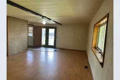 304 Trevor St, Connellsville, PA 15425 - Photo 2
