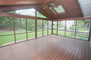 256 Kinvara Dr, Ross Twp, PA 15237 - Photo 18