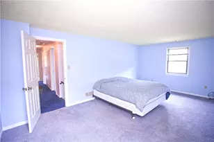 256 Kinvara Dr, Ross Twp, PA 15237 - Photo 10