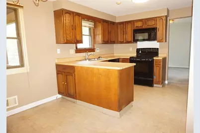 256 Kinvara Drive, Ross Twp, PA 15237 - Photo 6