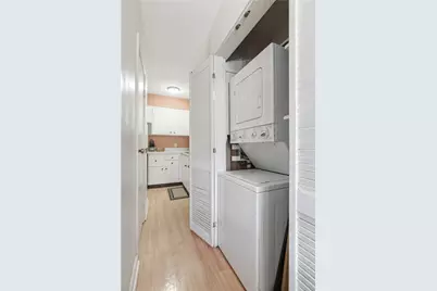 126 Jamestown Ct #C, Scott Township, PA 15216 - Photo 14