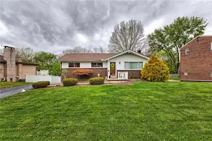 1750 Craig Dr, North Huntingdon, PA 15642 - Photo 32