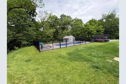 144 Dinwiddie Dr, Pittsburgh, PA 15239 - Photo 44