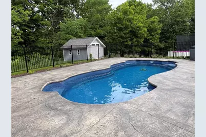 144 Dinwiddie Dr, Pittsburgh, PA 15239 - Photo 38