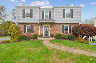 144 Dinwiddie Dr, Pittsburgh, PA 15239 - Photo 1