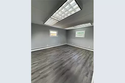 114 N Main Street, Zelienople, PA 16063 - Photo 8