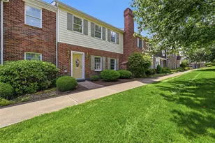 201 Boxwood Ct, Peters Township, PA 15317 - Photo 2