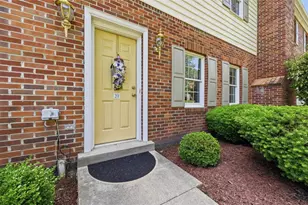 201 Boxwood Ct, Peters Township, PA 15317 - Photo 4
