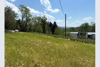 26101 Percy Ln, Uniontown, PA 15456 - Photo 2