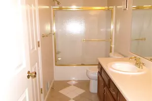 2663 Hunters Point Dr, Pittsburgh, PA 15090 - Photo 36