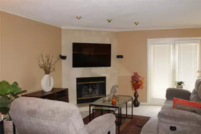 2663 Hunters Point Dr, Pittsburgh, PA 15090 - Photo 14