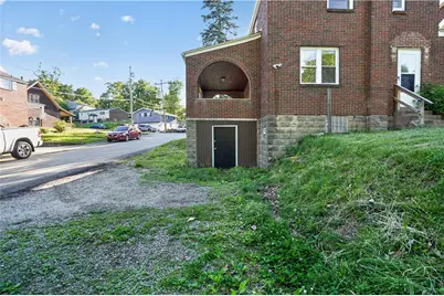 300 McCutcheon Ln, Pittsburgh, PA 15235 - Photo 2