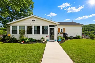 413 Center St, Hyde Park, PA 15641 - Photo 2