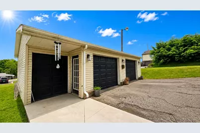413 Center Street, Hyde Park, PA 15641 - Photo 4