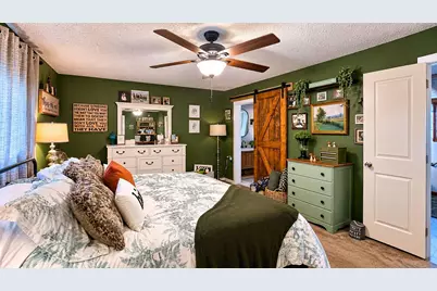 413 Center Street, Hyde Park, PA 15641 - Photo 14