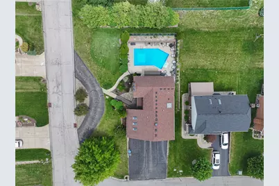 4993 Dolores Dr, Pittsburgh, PA 15227 - Photo 4