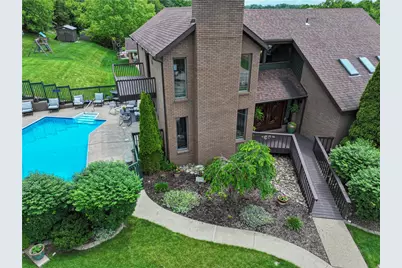 4993 Dolores Dr, Pittsburgh, PA 15227 - Photo 2